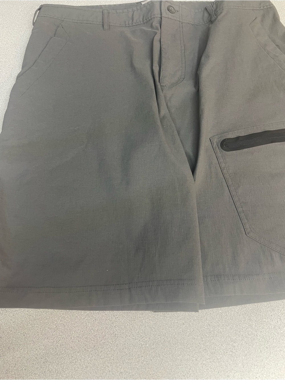 Champion Men's Gray Cargo Pants with Zip Pocket